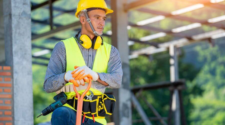 Professional gutter cleaning in Richwood, WV